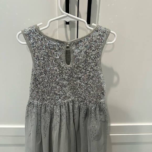 EUC Gap Kids Silver Sequin Dress Size Small - Picture 4 of 4